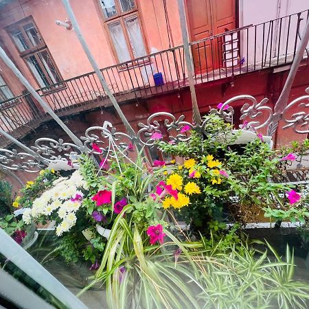 Apartment In The City Center Mini Ivano-Frankivsk Exterior foto