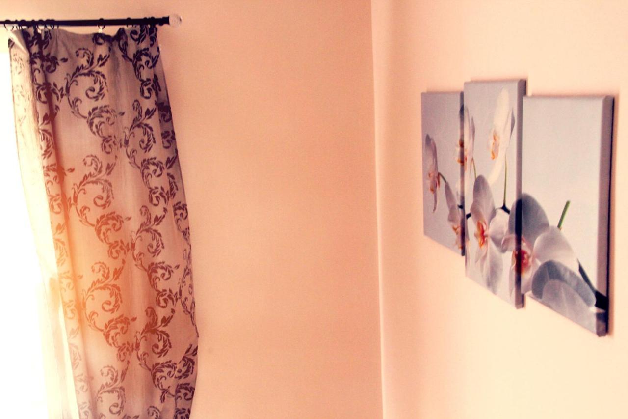Apartment In The City Center Mini Ivano-Frankivsk Exterior foto